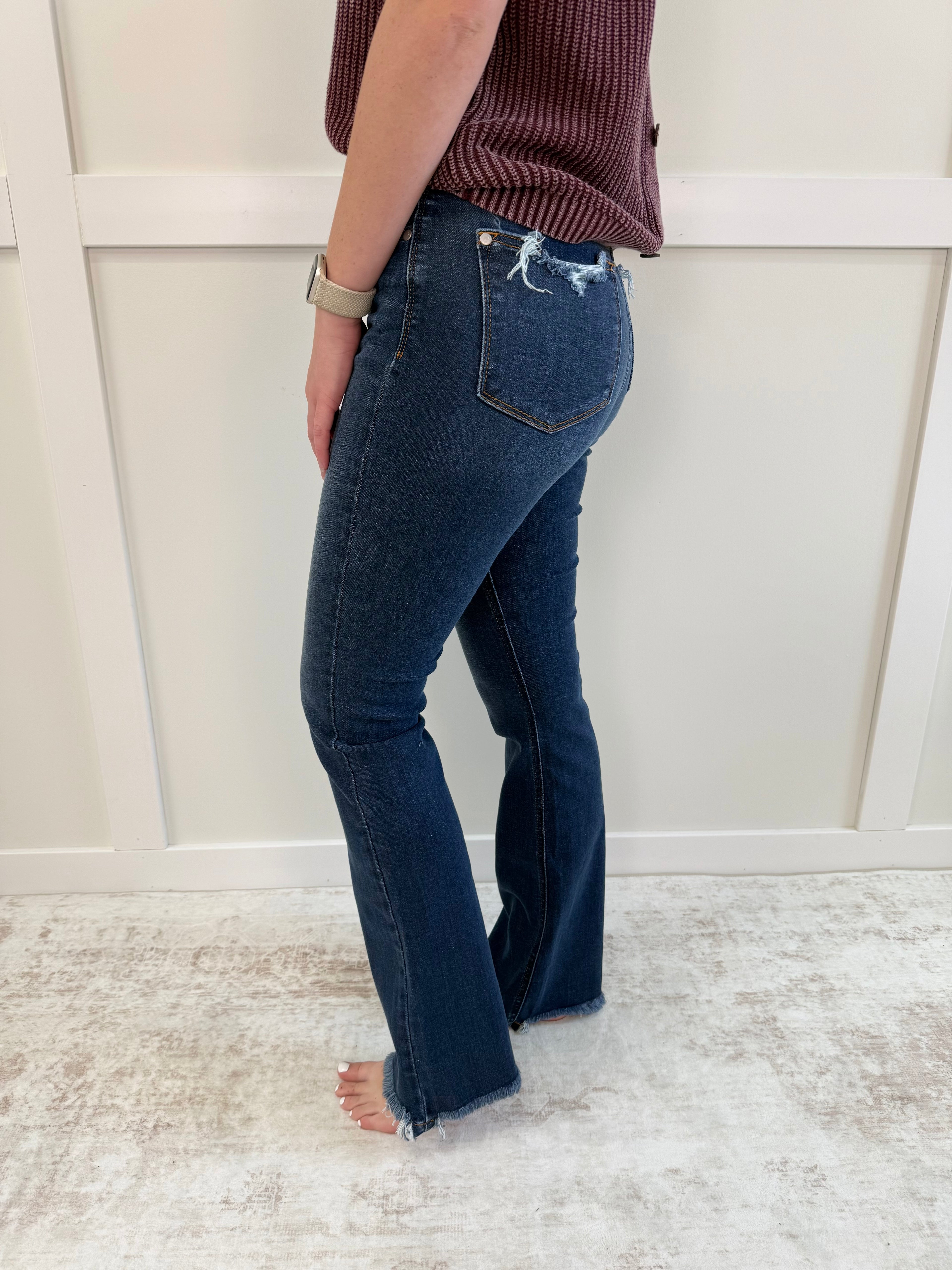 Helen HR Frayed Hem Bootcut-32.5" inseam