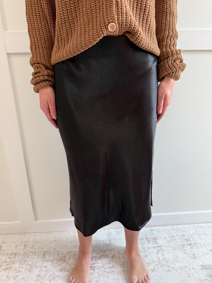 Violet Satin Midi Skirt with Elastic Waistline